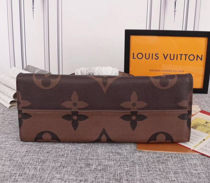 Replica Louis Vuitton Giant Canvas Onthego GM - Image 4