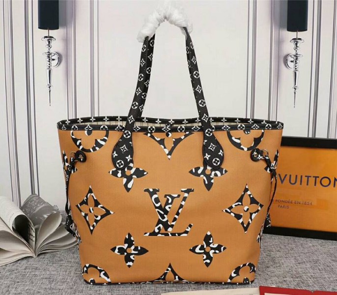 Replica Louis Vuitton Giant Neverfull MM In Cream And Caramel - Image 4
