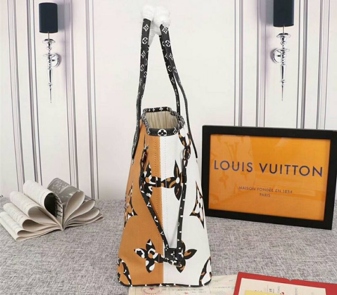 Replica Louis Vuitton Giant Neverfull MM In Cream And Caramel - Image 5