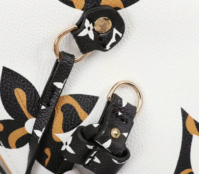 Replica Louis Vuitton Giant Neverfull MM In Cream And Caramel - Image 9