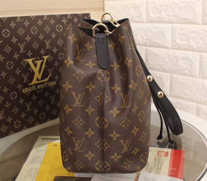 Replica Louis Vuitton Monogram Canvas NeoNoe MM In Black - Image 4