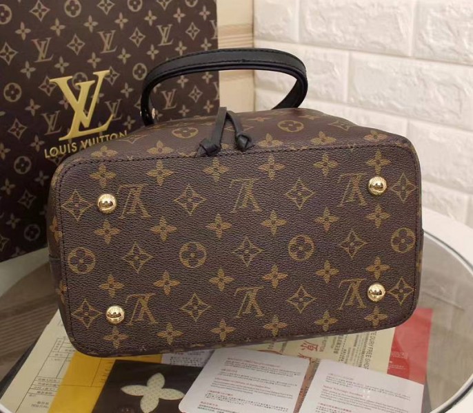 Replica Louis Vuitton Monogram Canvas NeoNoe MM In Black - Image 5