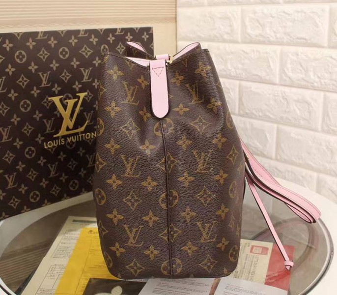 Replica Louis Vuitton Monogram Canvas NeoNoe MM In Rose Poudre - Image 4