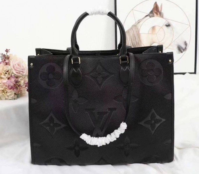 Replica Louis Vuitton Monogram Empreinte Giant Onthego GM In Black