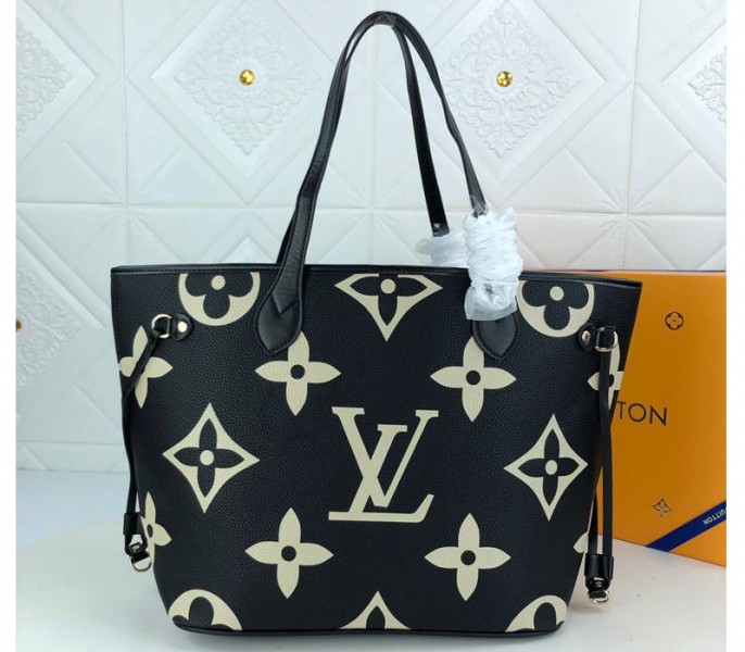 Replica Louis Vuitton Neverfull MM In Black