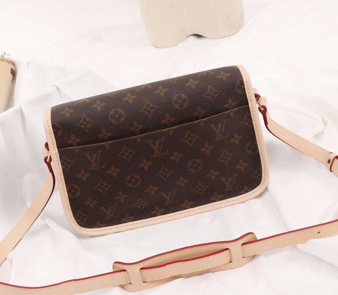 Replica Louis Vuitton Monogram Canvas Sologne PM - Image 3