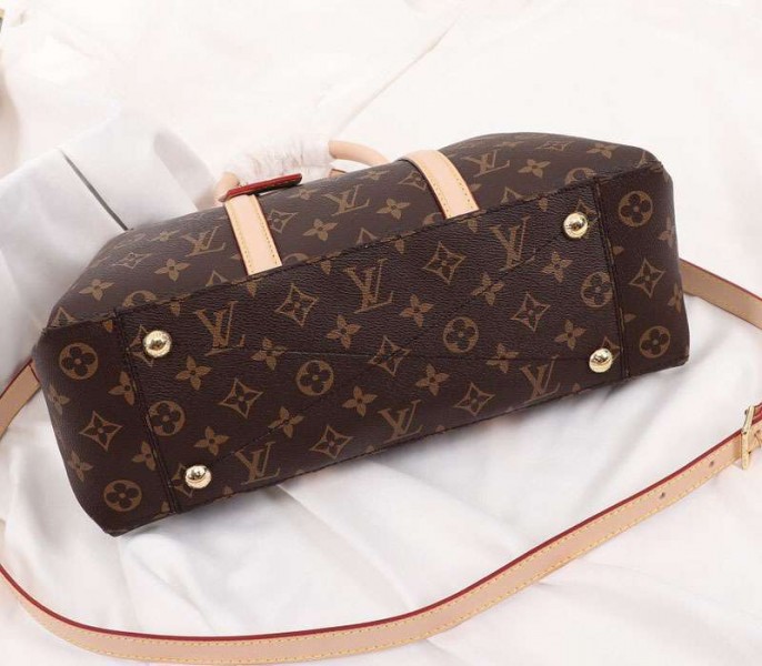 Replica Louis Vuitton Monogram Canvas Soufflot MM - Image 4