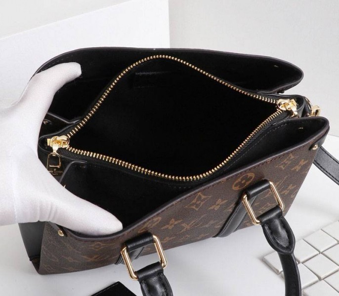 Replica Louis Vuitton Monogram Canvas Soufflot BB In Black - Image 5