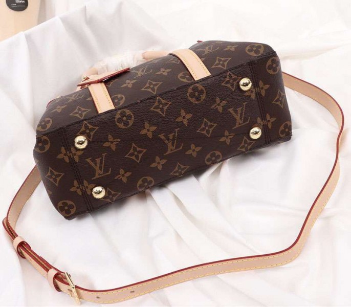 Replica Louis Vuitton Monogram Canvas Soufflot BB - Image 4