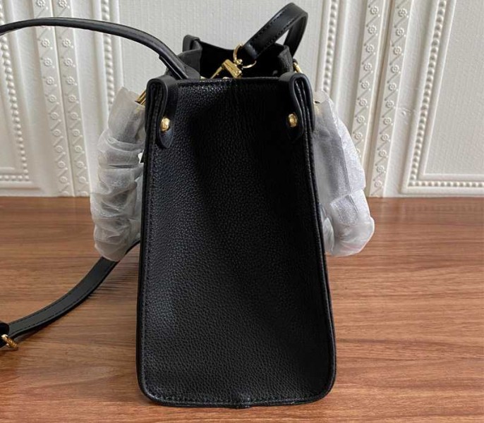 Replica Louis Vuitton Monogram Empreinte Leather Onthego PM In Black - Image 4