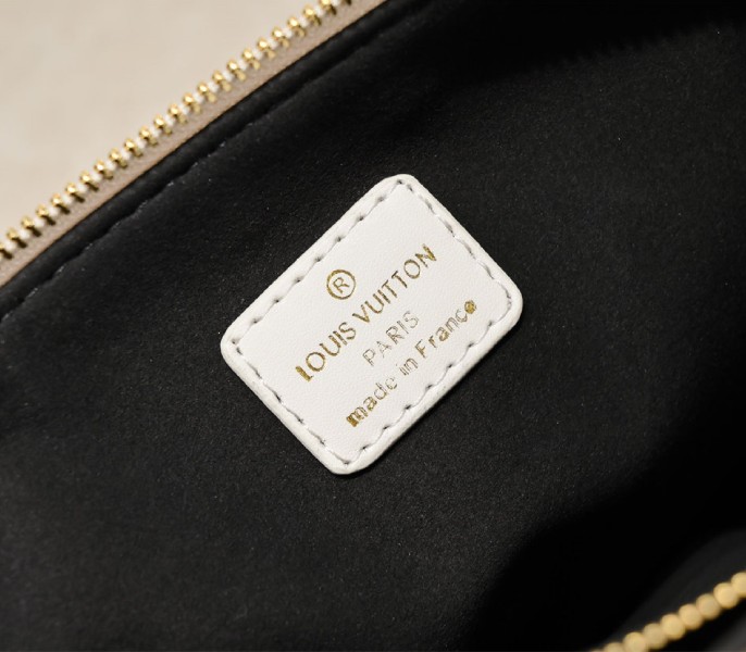 Replica Louis Vuitton Coussin PM In Cream With Jacquard Strap - Image 6