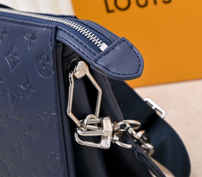 Replica Louis Vuitton Coussin PM In Navy Blue With Jacquard Strap - Image 7