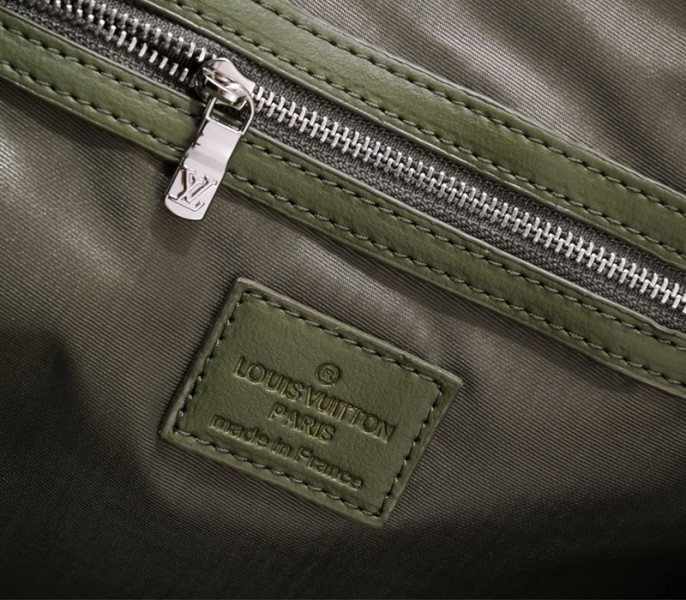 Replica Louis Vuitton Aerogram Keepall Bandouliere 50 In Khaki - Image 6