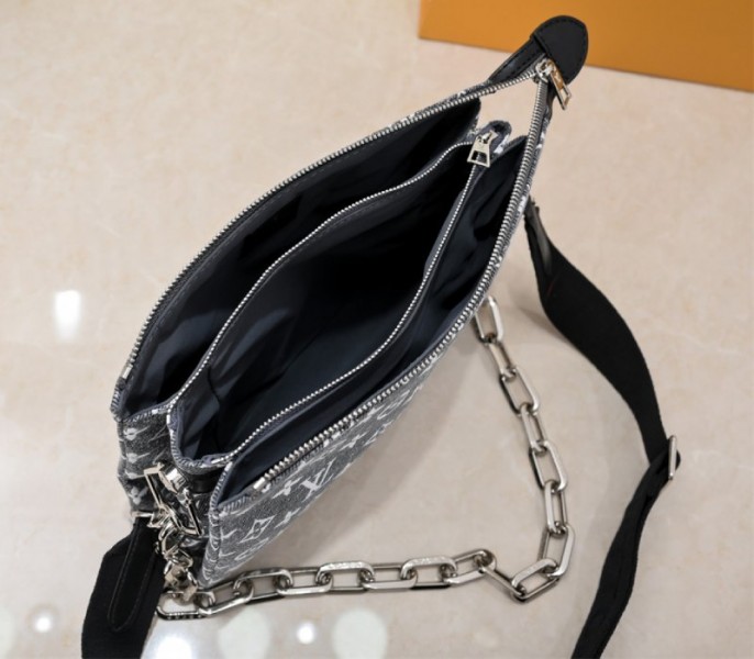 Replica Louis Vuitton Jacquard Denim Coussin PM In Black - Image 5