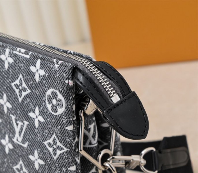 Replica Louis Vuitton Jacquard Denim Coussin PM In Black - Image 8