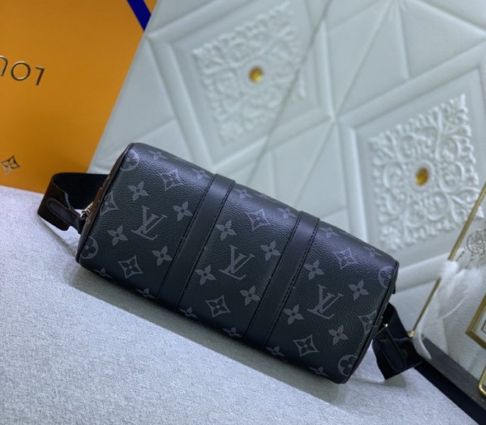 Replica Louis Vuitton Monogram Eclipse Canvas Keepall Bandouliere 25 Travel - Image 5