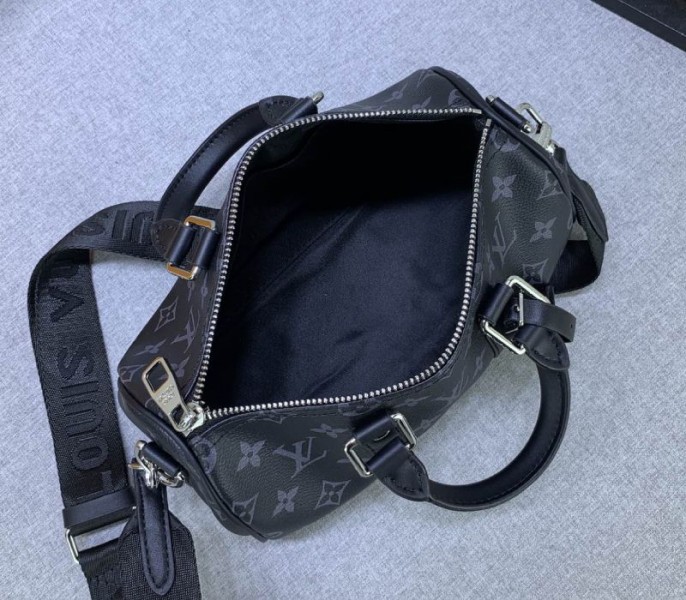 Replica Louis Vuitton Monogram Eclipse Canvas Keepall Bandouliere 25 Travel - Image 6