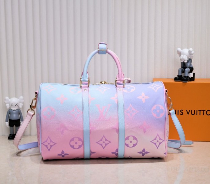 Replica Louis Vuitton Spring 2022 Keepall 45 In Sunrise Pastel - Image 3