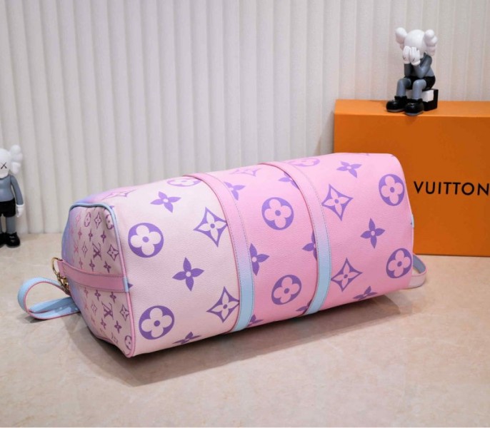 Replica Louis Vuitton Spring 2022 Keepall 45 In Sunrise Pastel - Image 4