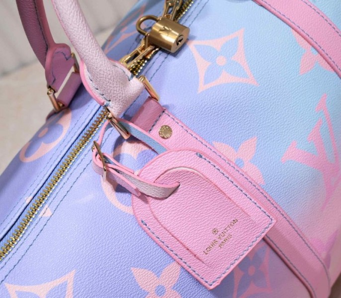 Replica Louis Vuitton Spring 2022 Keepall 45 In Sunrise Pastel - Image 7
