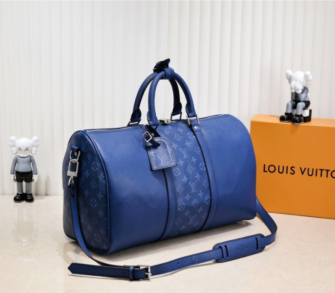 Replica Louis Vuitton Taiga Leather Keepall Bandouliere 50 In Navy Blue - Image 2