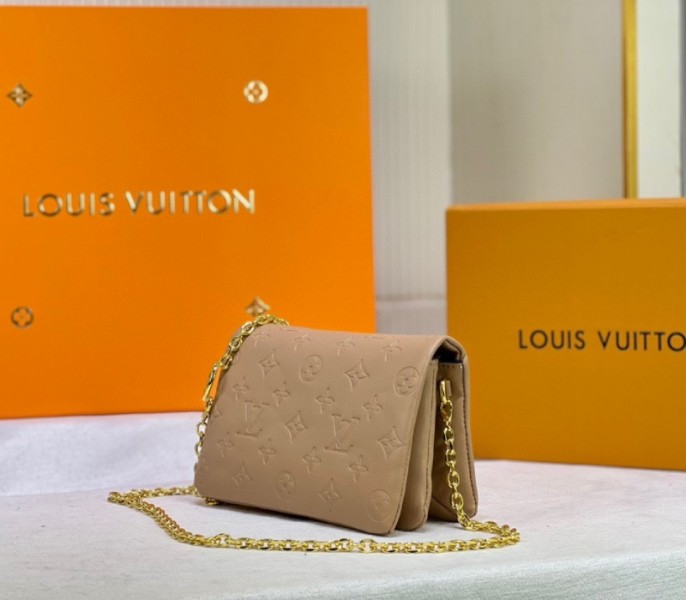 Replica Louis Vuitton Coussin Pochette In Camel - Image 3