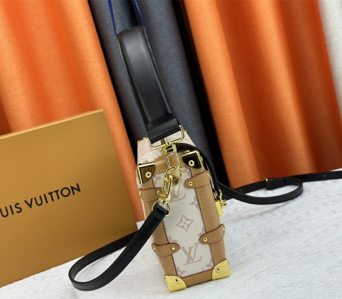 Replica Louis Vuitton Monogram Dune Canvas Side Trunk MM - Image 4