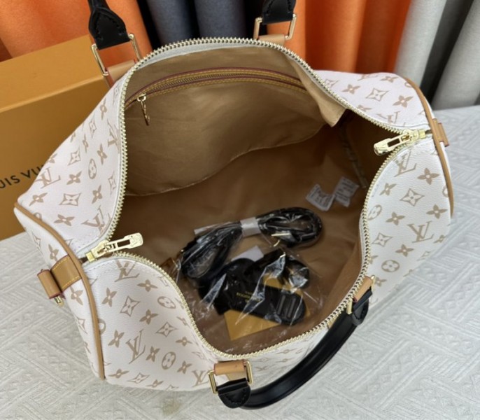 Replica Louis Vuitton Monogram Dune Keepall Bandouliere 45 - Image 6