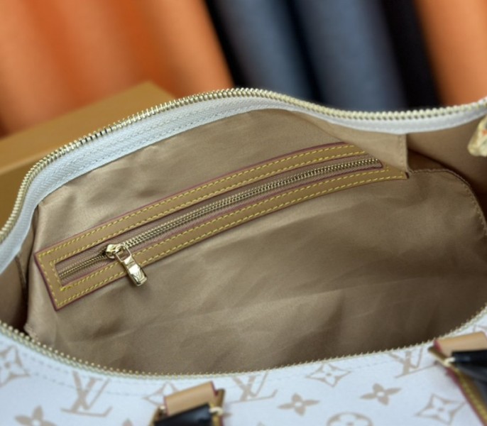 Replica Louis Vuitton Monogram Dune Keepall Bandouliere 45 - Image 7