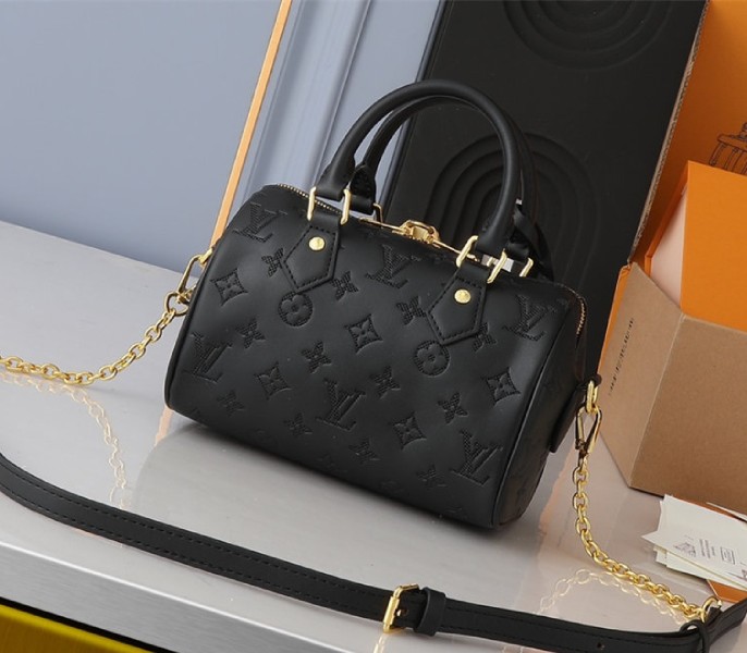Replica Louis Vuitton Other Leathers Speedy Bandouliere 20 In Black - Image 2