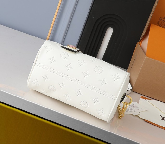 Replica Louis Vuitton Other Leathers Speedy Bandouliere 20 In Quartz White - Image 3
