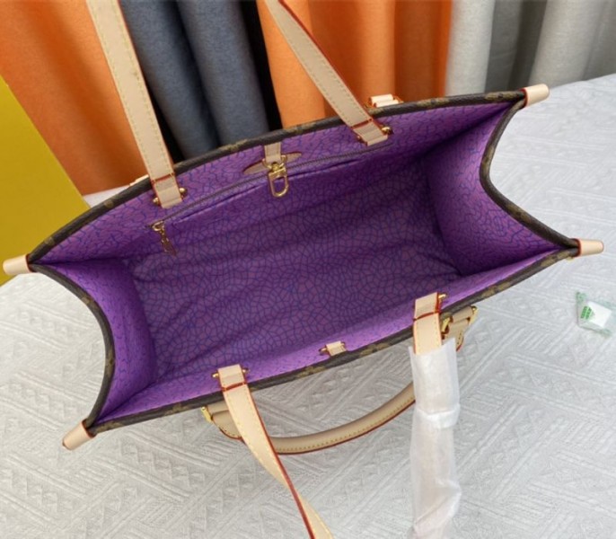 Replica Louis Vuitton X YK Monogram Canvas Onthego MM In Pumpkin - Image 6