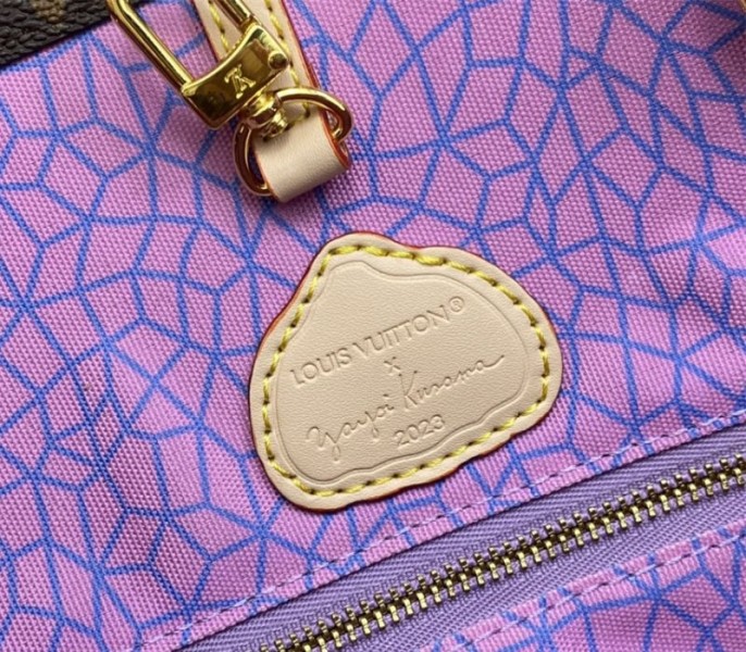 Replica Louis Vuitton X YK Monogram Canvas Onthego MM In Pumpkin - Image 7