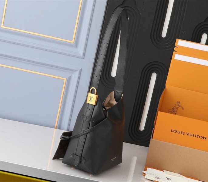 Replica Louis Vuitton Low Key PM In Black - Image 3