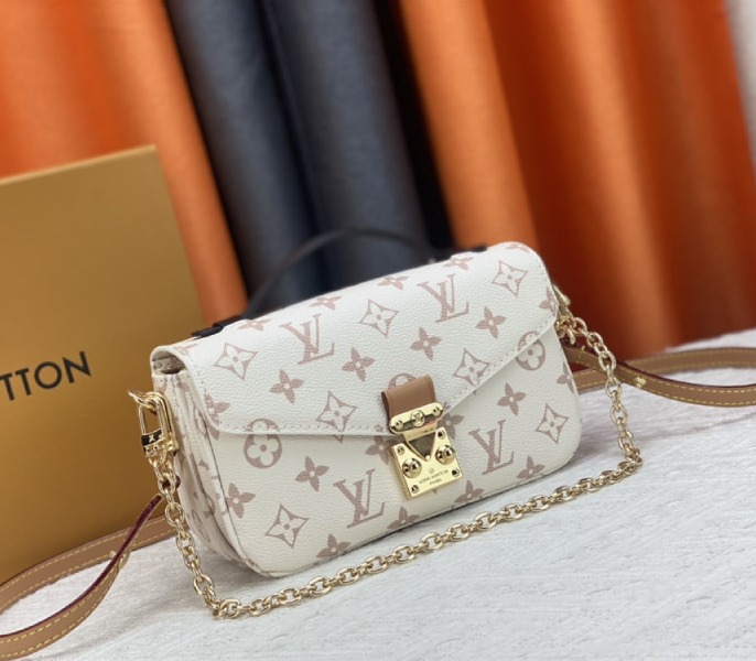 Replica Louis Vuitton Monogram Dune Canvas Metis East West Pochette - Image 2