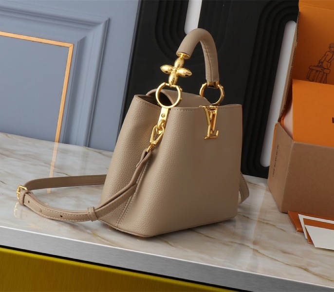 Replica Louis Vuitton Capucines BB In Galet Gray - Image 3