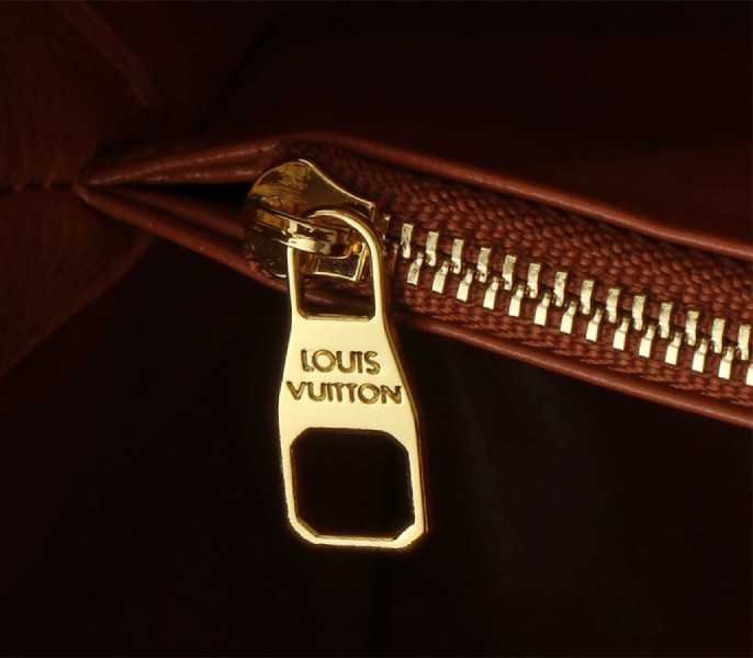 Replica Louis Vuitton Capucines GM Souple In Cognac Brown - Image 6