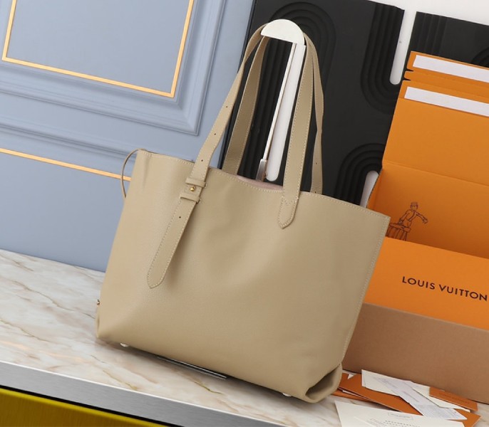 Replica Louis Vuitton Low Key Cabas MM In Galet Gray - Image 8