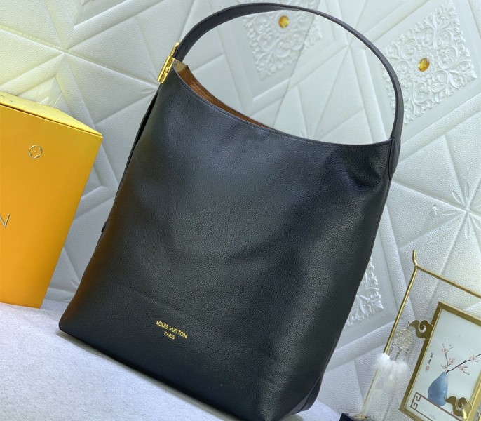 Replica Louis Vuitton Low Key MM In Black - Image 2