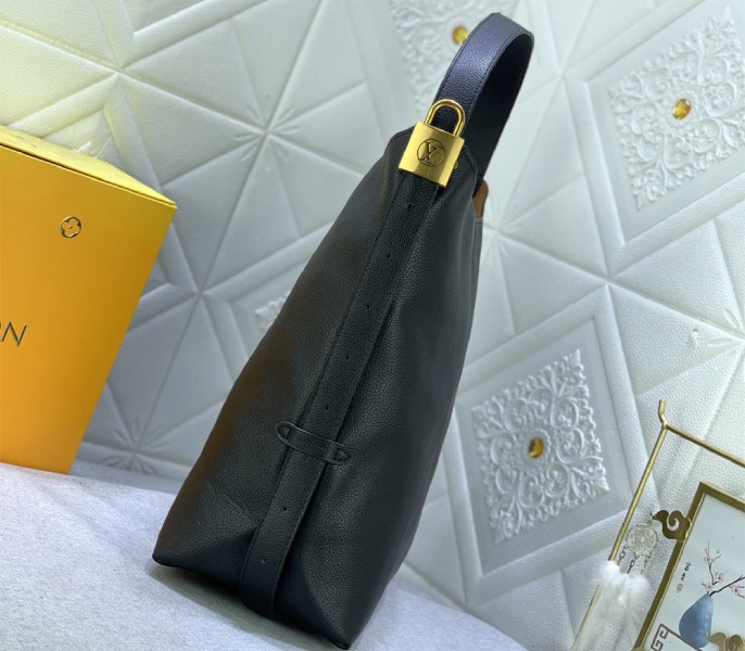 Replica Louis Vuitton Low Key MM In Black - Image 3