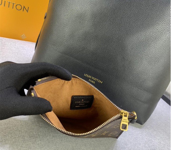 Replica Louis Vuitton Low Key MM In Black - Image 9