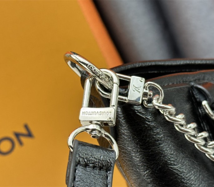 Replica Louis Vuitton CarryAll Cargo Vibe PM In Black - Image 9