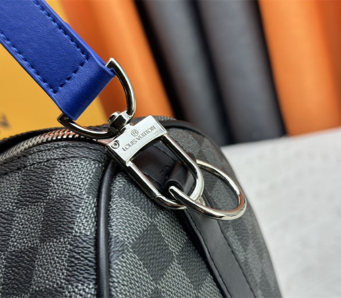 Replica Louis Vuitton Damier Graphite Canvas Keepall Bandouliere 50 In Indigo Blue - Image 9