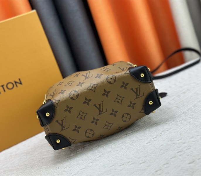 Replica Louis Vuitton Monogram Reverse Canvas Noe Trunk PM - Image 5