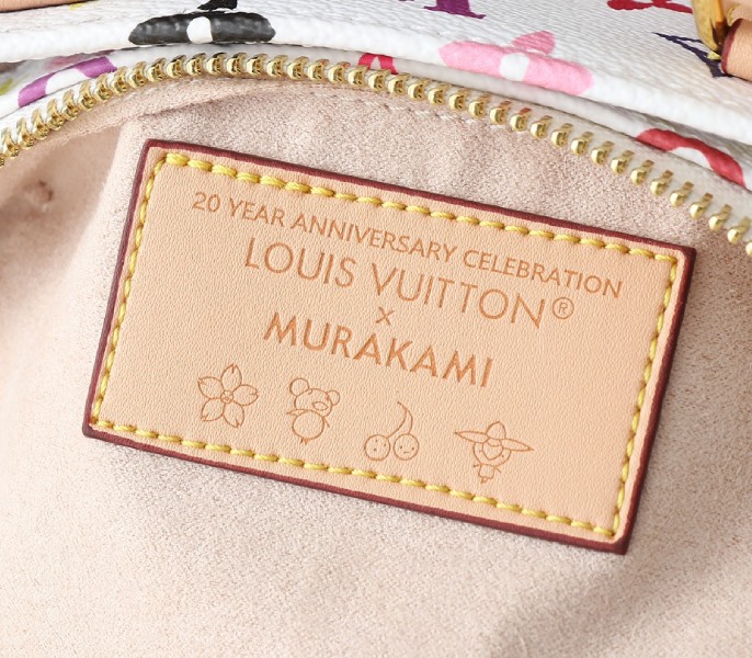 Replica Louis Vuitton X TM Multicolored Onthego East West Chain In White - Image 6