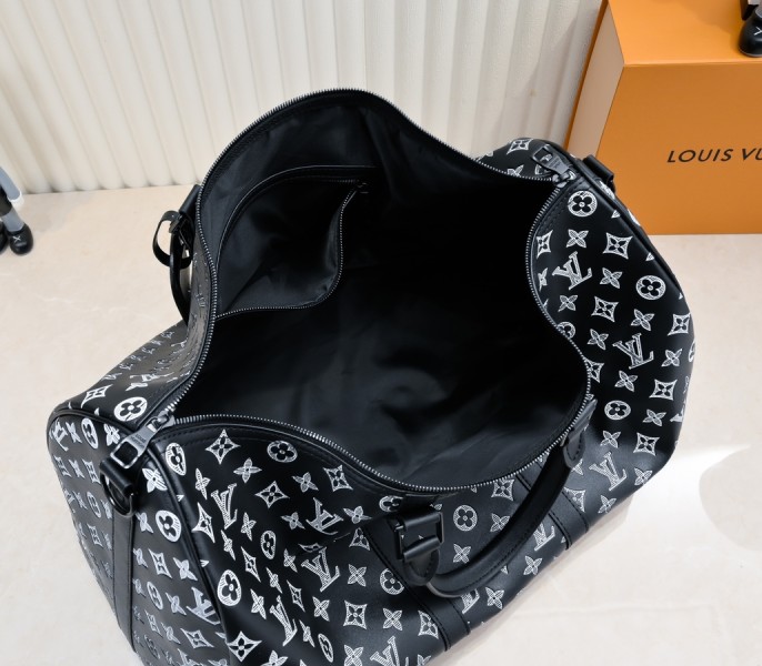 Replica Louis Vuitton Monogram Shadow Keepall Bandouliere 50 In Black - Image 5