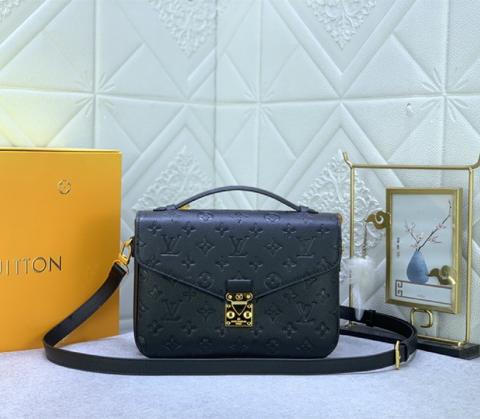 Replica Louis Vuitton Monogram Empreinte Leather Metis In Black M41487