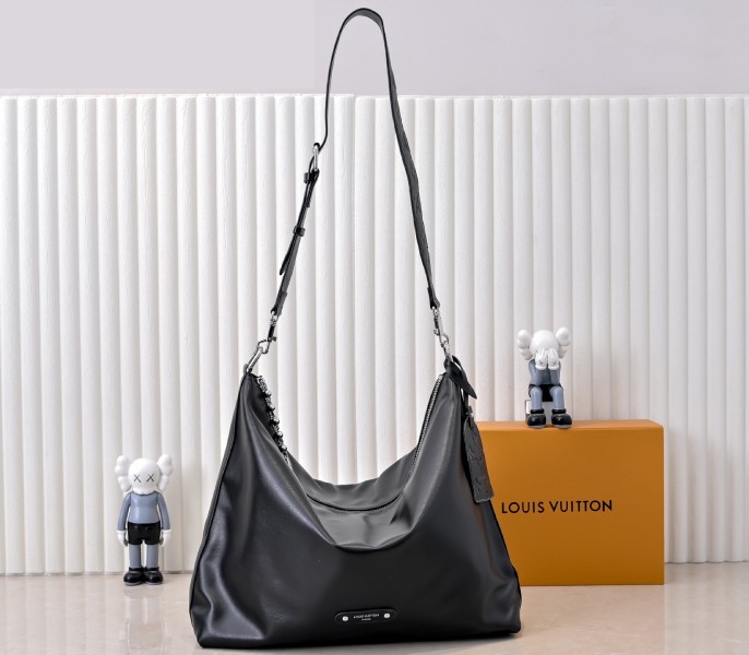 Replica Louis Vuitton Night Vagabond Hobo In Black