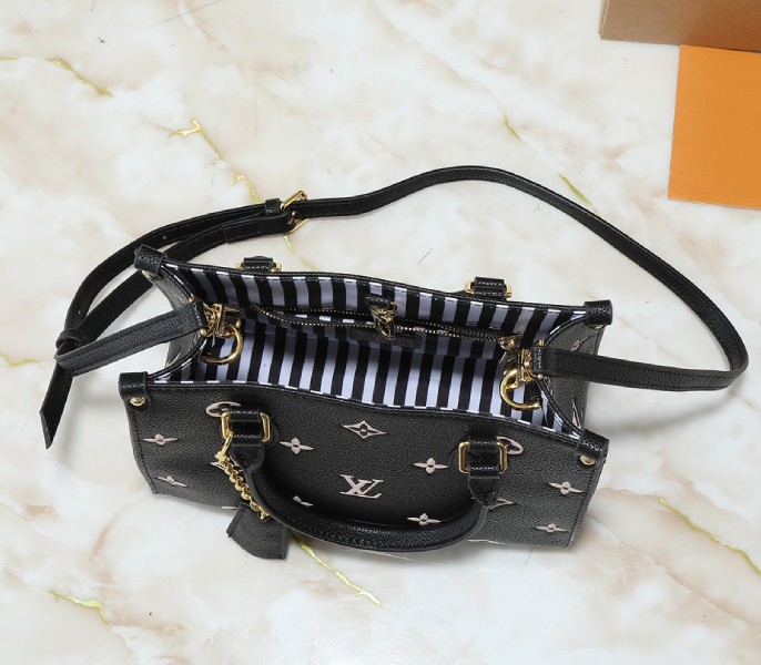 Replica Louis Vuitton OnTheGo PM Eden In Black - Image 5