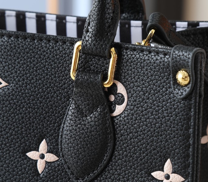 Replica Louis Vuitton OnTheGo PM Eden In Black - Image 8